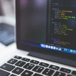 Perbedaan Website dan Media Sosial: Mana yang Tepat?